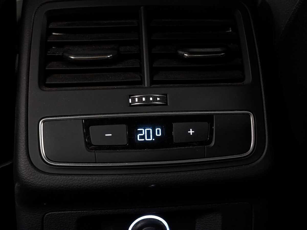 Audi A4 2018 года с пробегом. Фото: #28