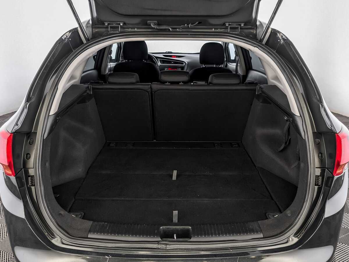 Б/У Киа Сид 2017 года. Фото: #9