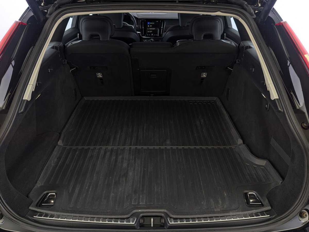 Volvo V90 Cross Country 2019 года с пробегом. Фото: #9