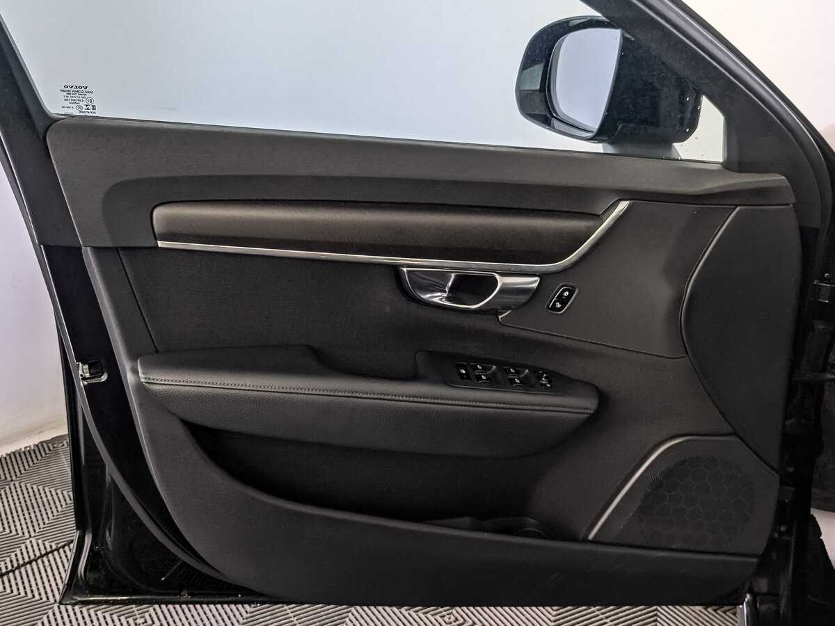 Volvo V90 Cross Country 2019 года с пробегом. Фото: #16