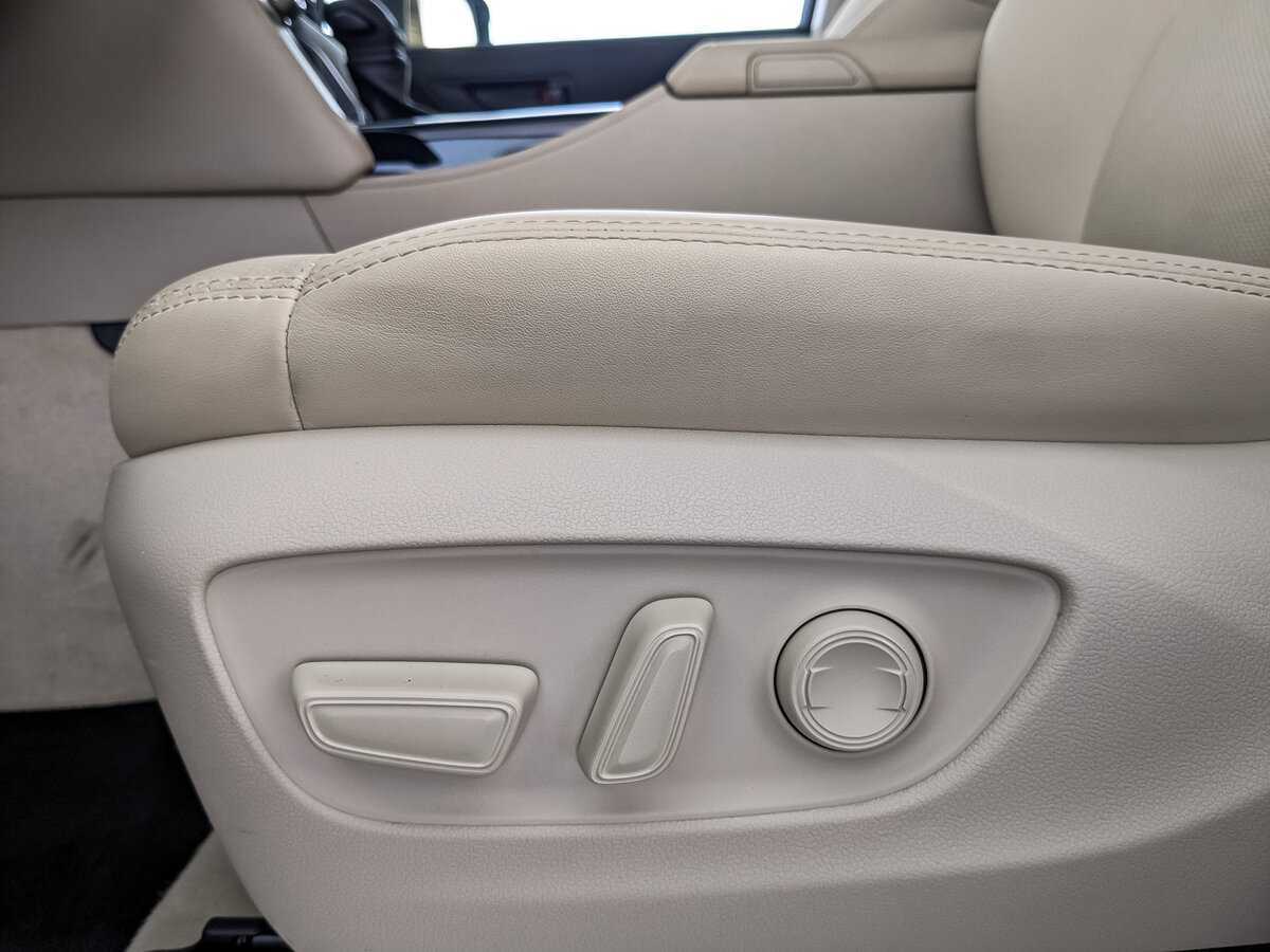 Toyota Land Cruiser 2022 года с пробегом. Фото: #20