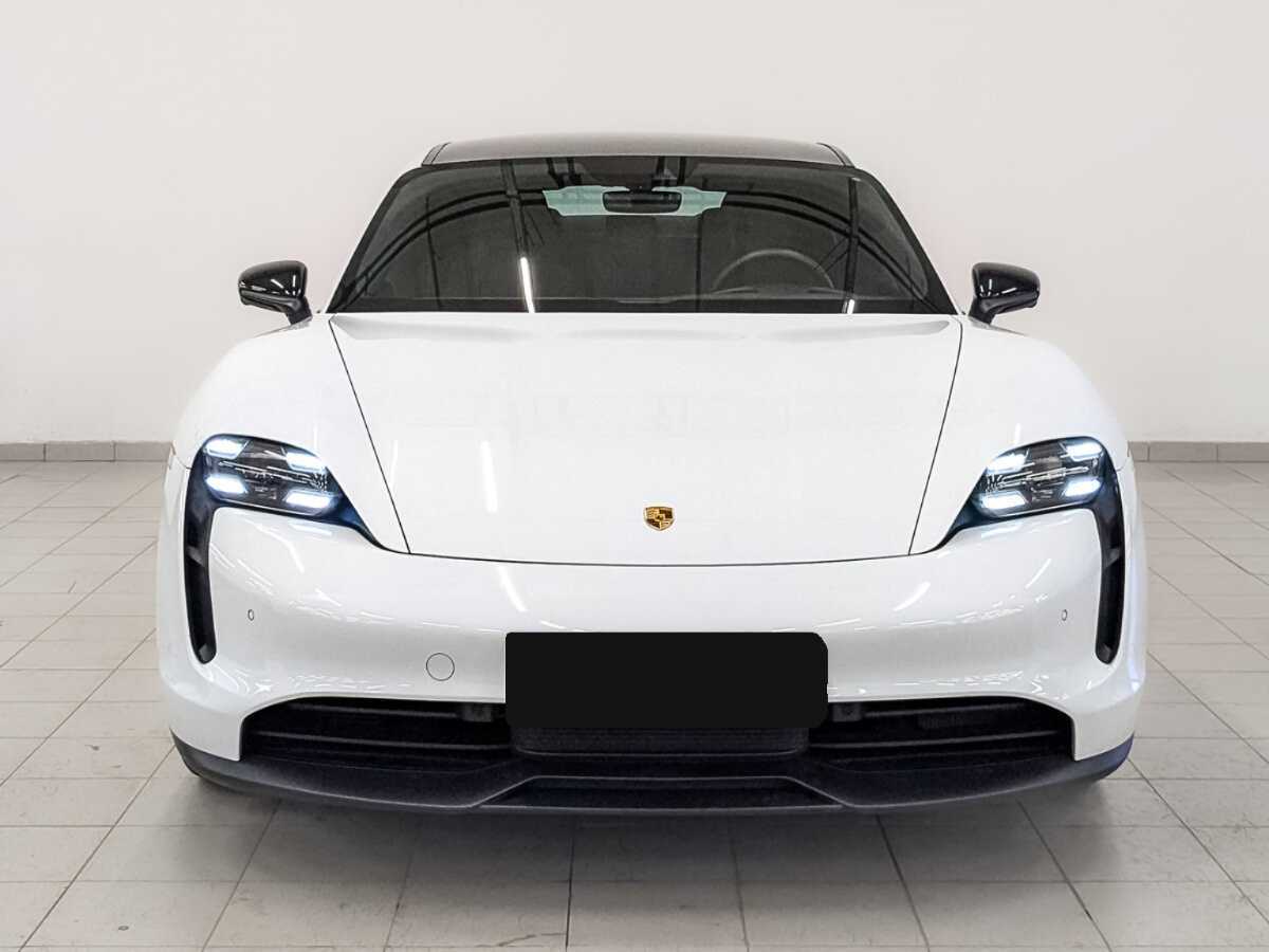 Porsche Taycan 2021 года с пробегом. Фото: #1