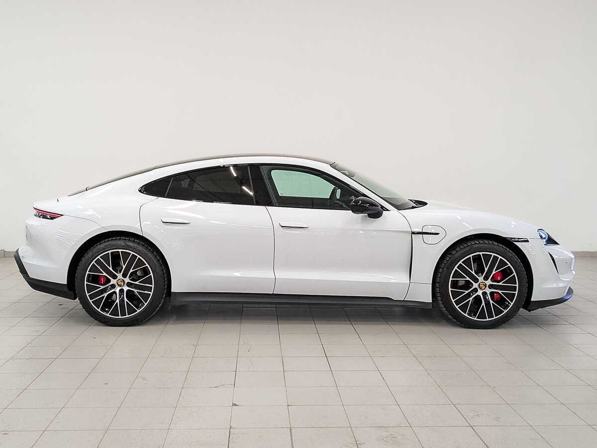 Porsche Taycan 2021 года с пробегом. Фото: #3