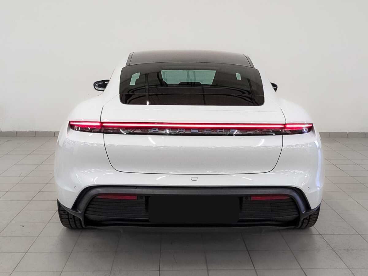 Porsche Taycan 2021 года с пробегом. Фото: #5