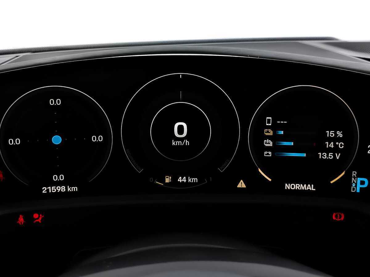 Porsche Taycan 2021 года с пробегом. Фото: #15