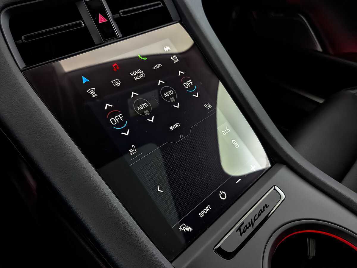 Porsche Taycan 2021 года с пробегом. Фото: #20