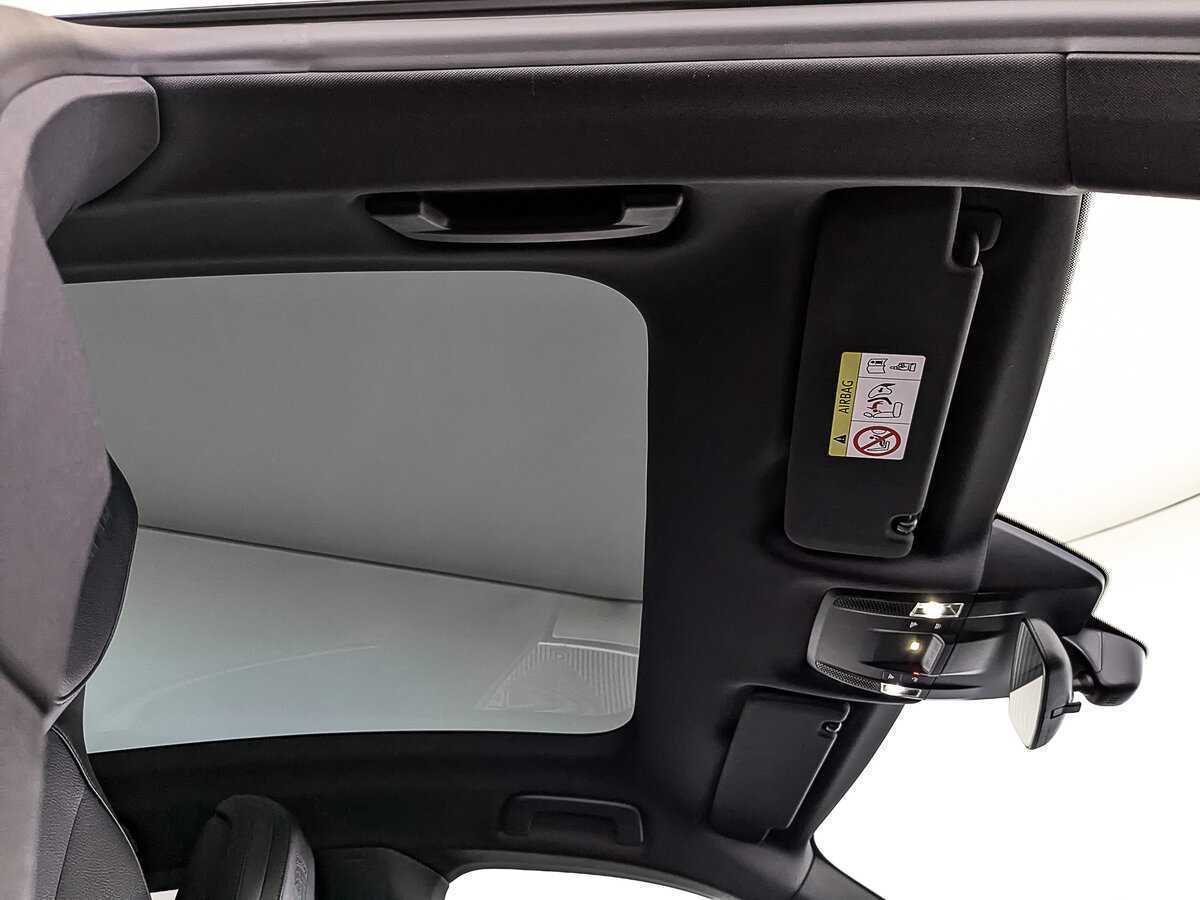 Porsche Taycan 2021 года с пробегом. Фото: #22