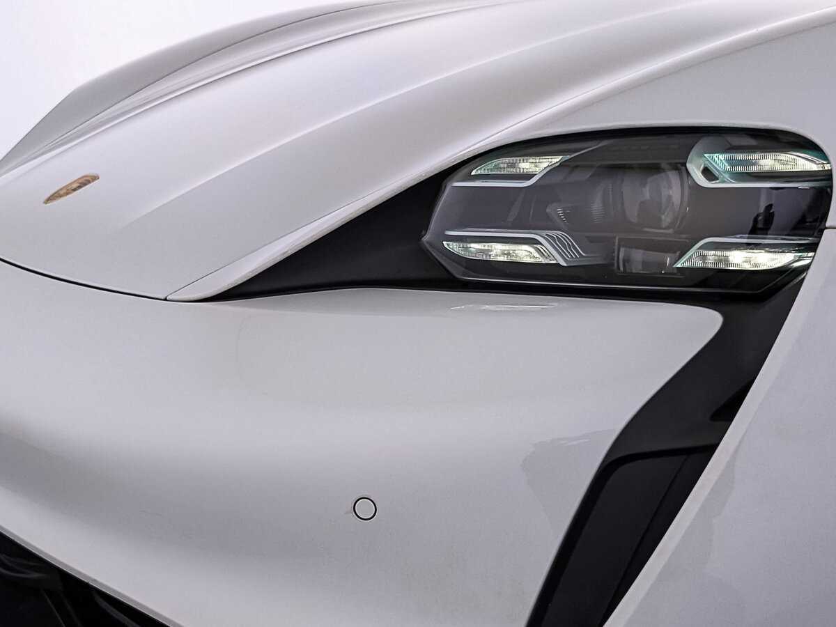 Porsche Taycan 2021 года с пробегом. Фото: #25