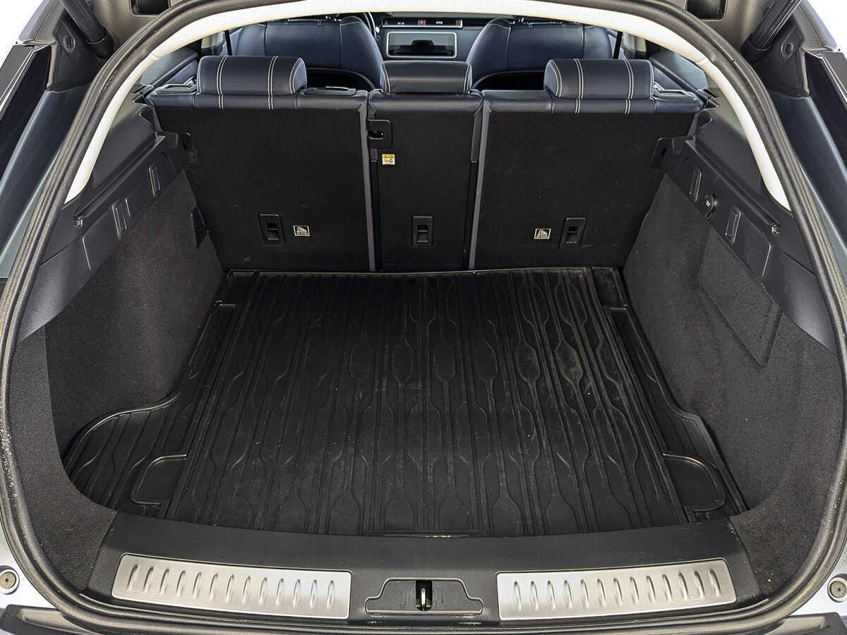 Land Rover Range Rover Velar 2020 года с пробегом. Фото: #9