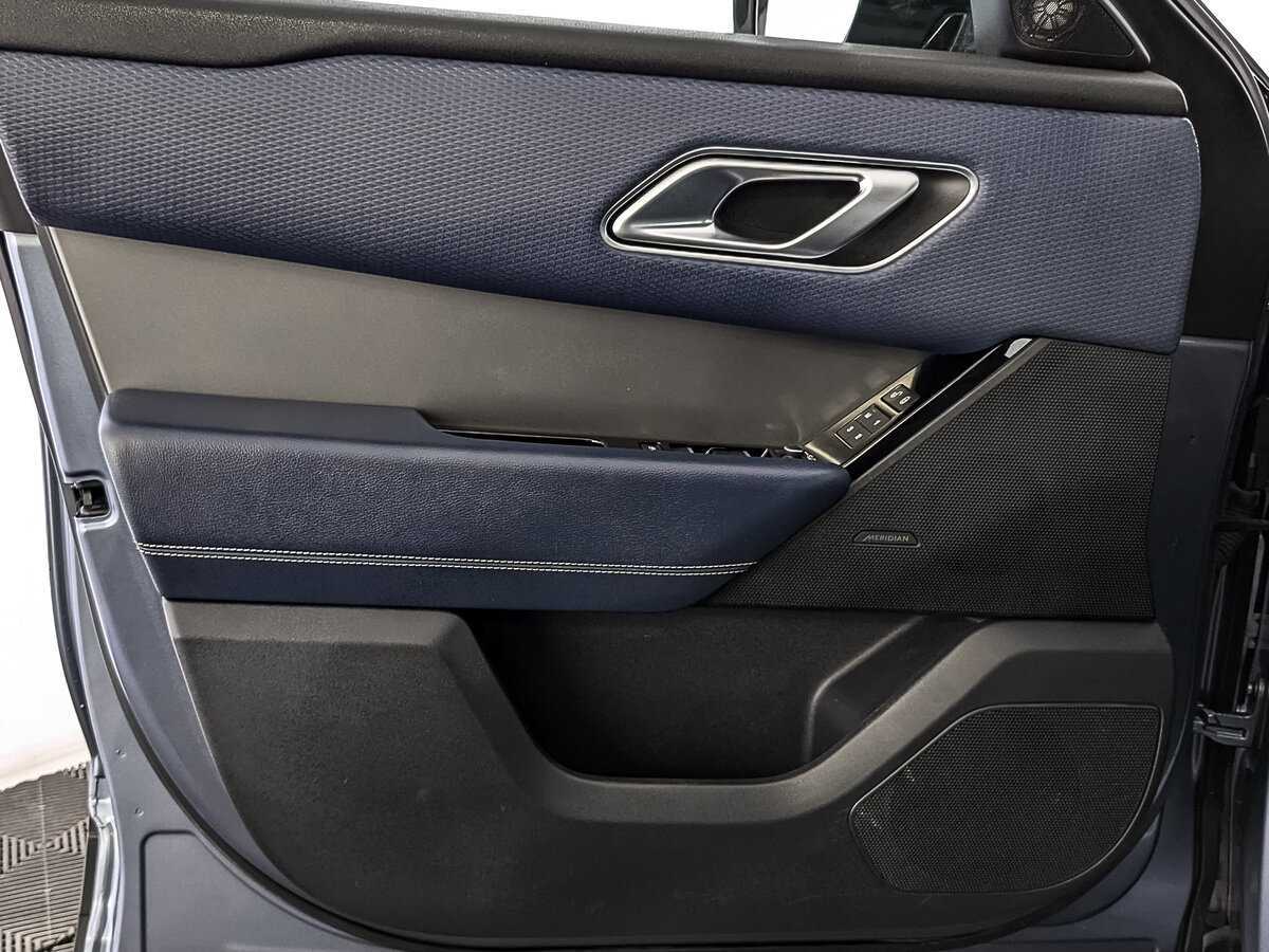 Land Rover Range Rover Velar 2020 года с пробегом. Фото: #18