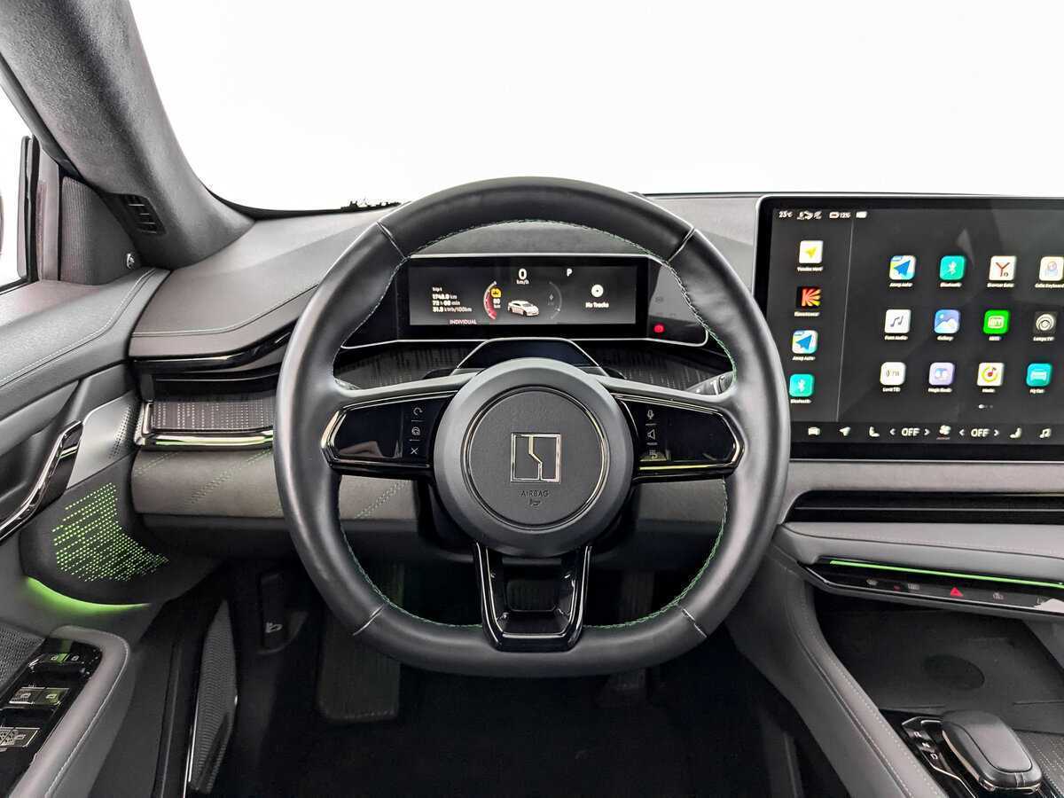 Zeekr 001 2022 года с пробегом. Фото: #21