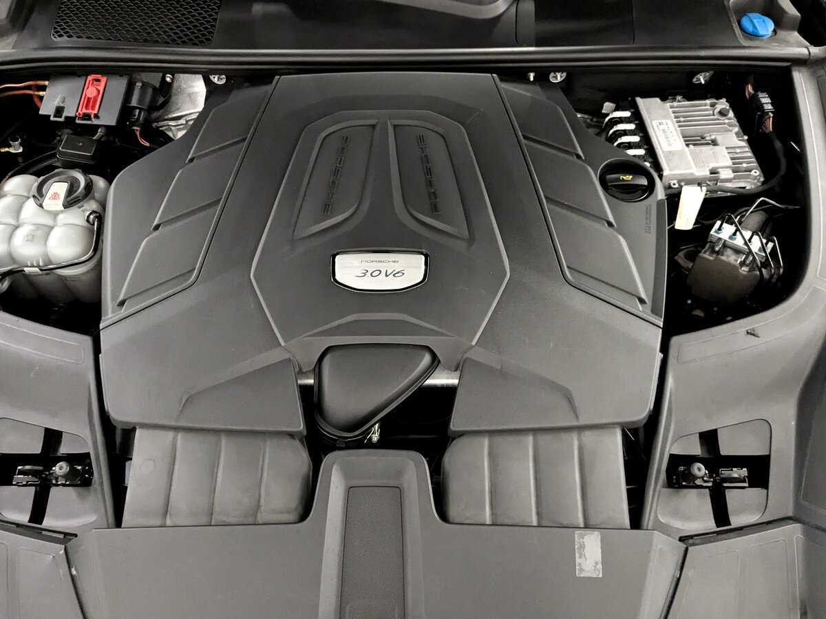 Porsche Cayenne 2018 года с пробегом. Фото: #8