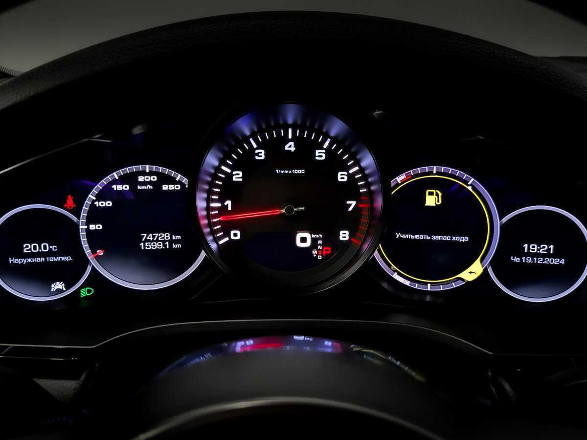 Porsche Cayenne 2018 года с пробегом. Фото: #12