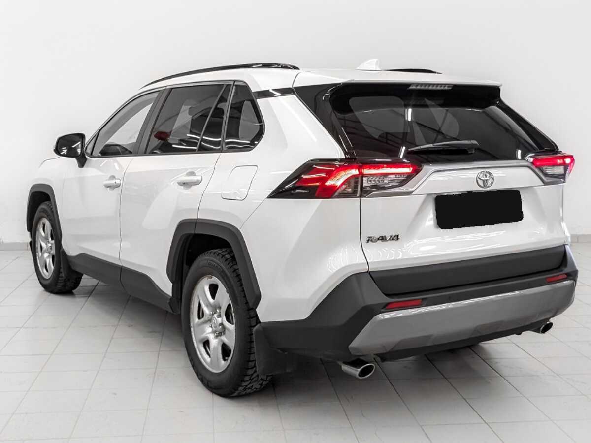 Toyota RAV4 2021 года с пробегом. Фото: #6