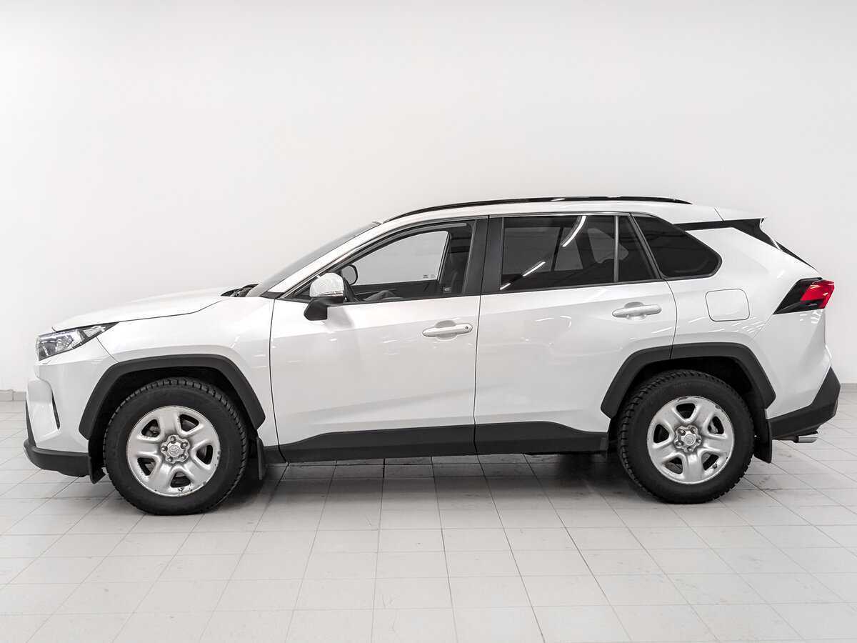 Toyota RAV4 2021 года с пробегом. Фото: #7