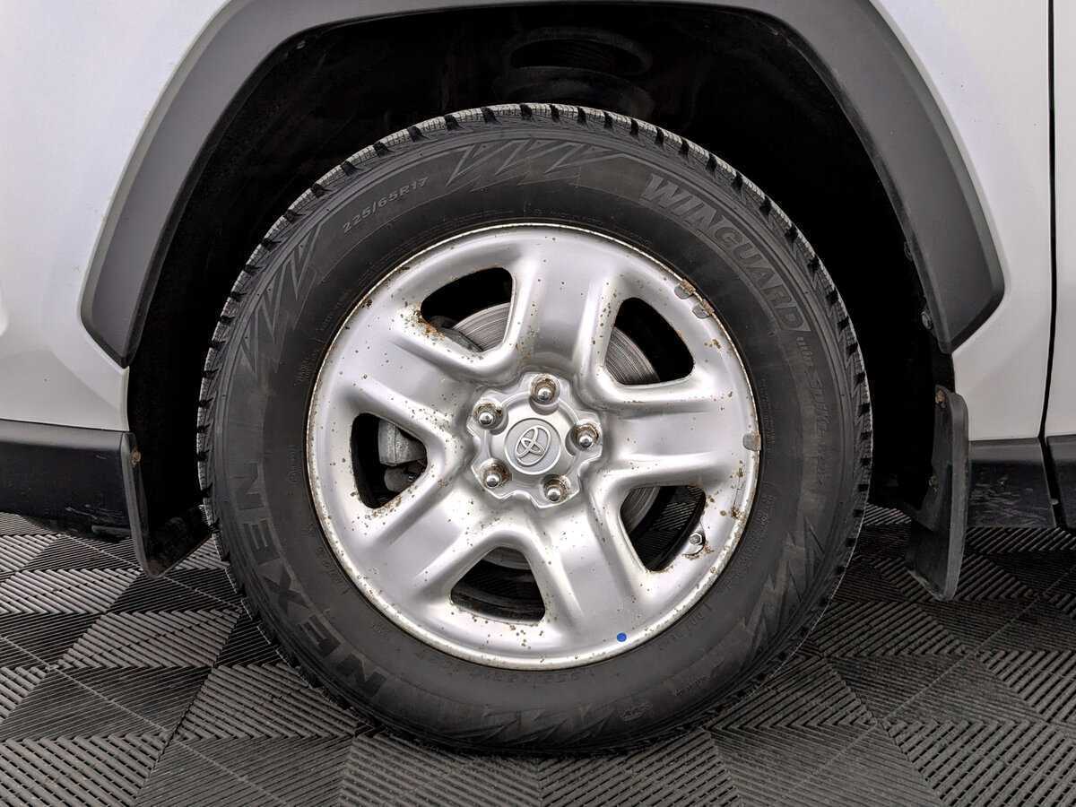 Toyota RAV4 2021 года с пробегом. Фото: #17