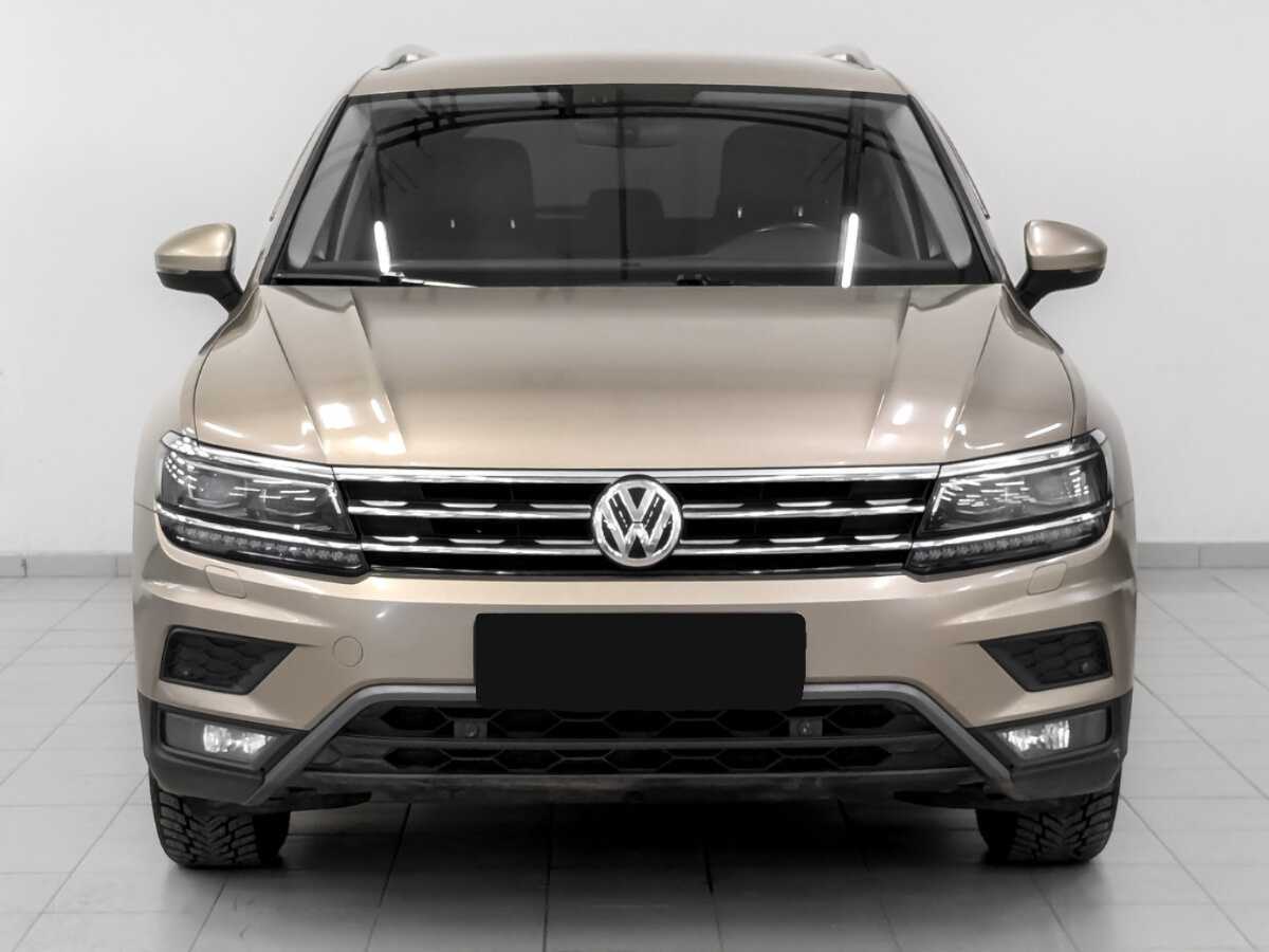 Volkswagen Tiguan 2018 года с пробегом. Фото: #1