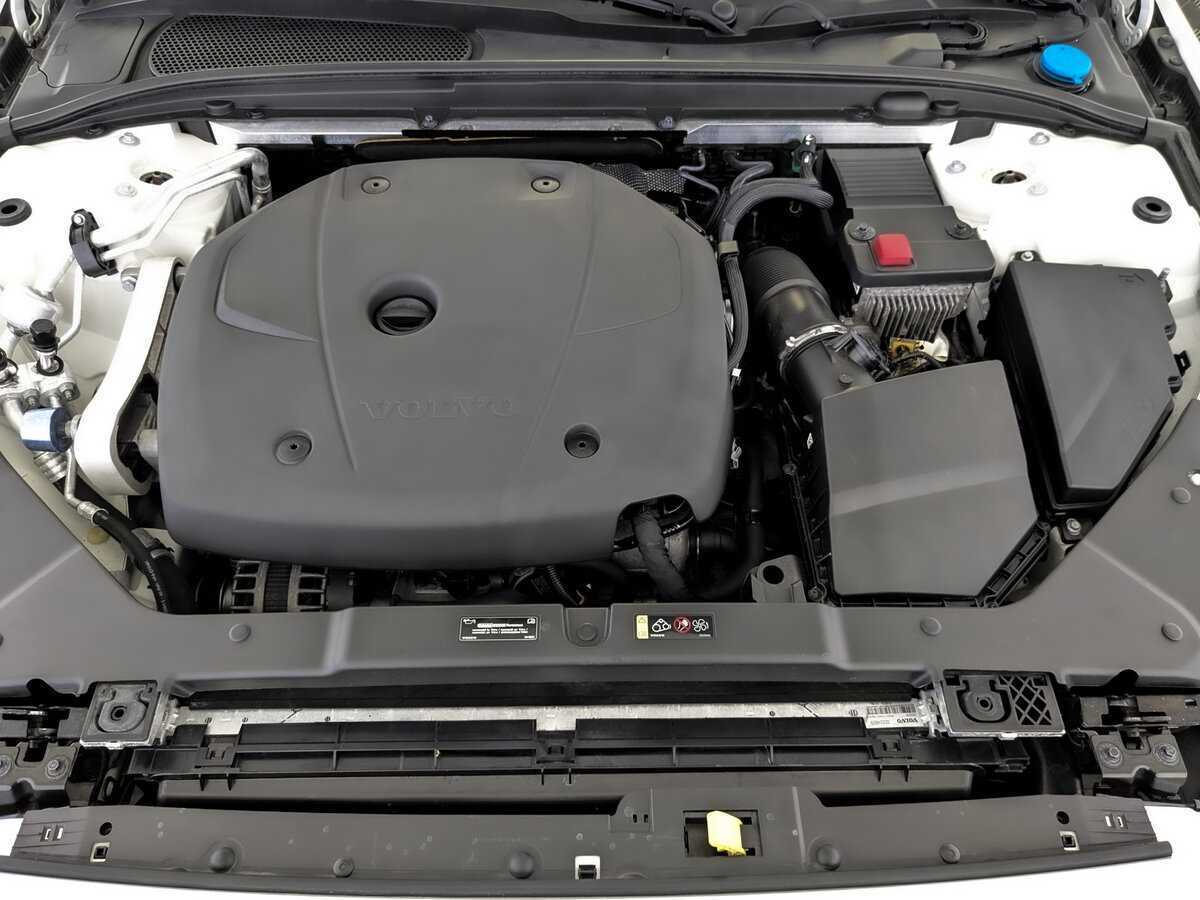 Volvo V60 Cross Country 2021 года с пробегом. Фото: #8