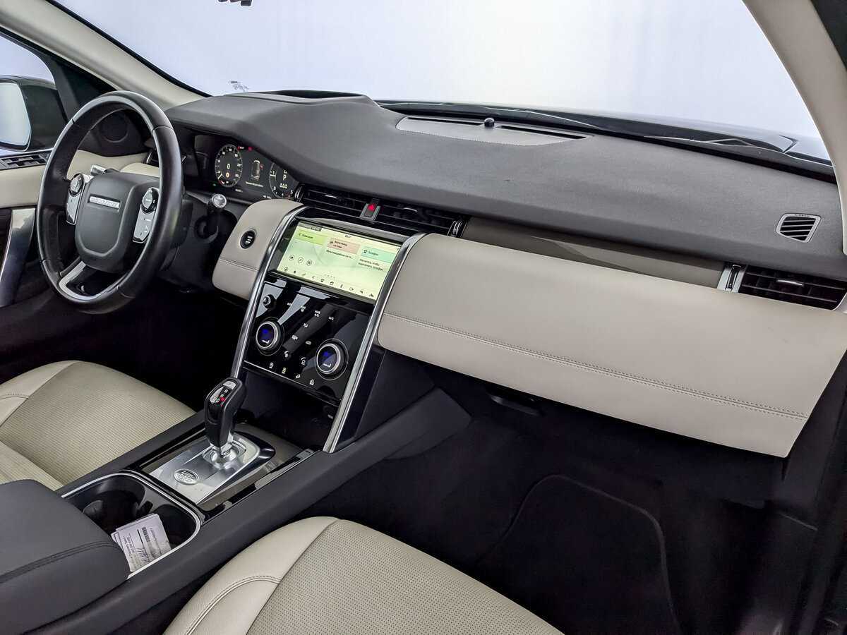 Land Rover Discovery Sport 2019 года с пробегом. Фото: #10