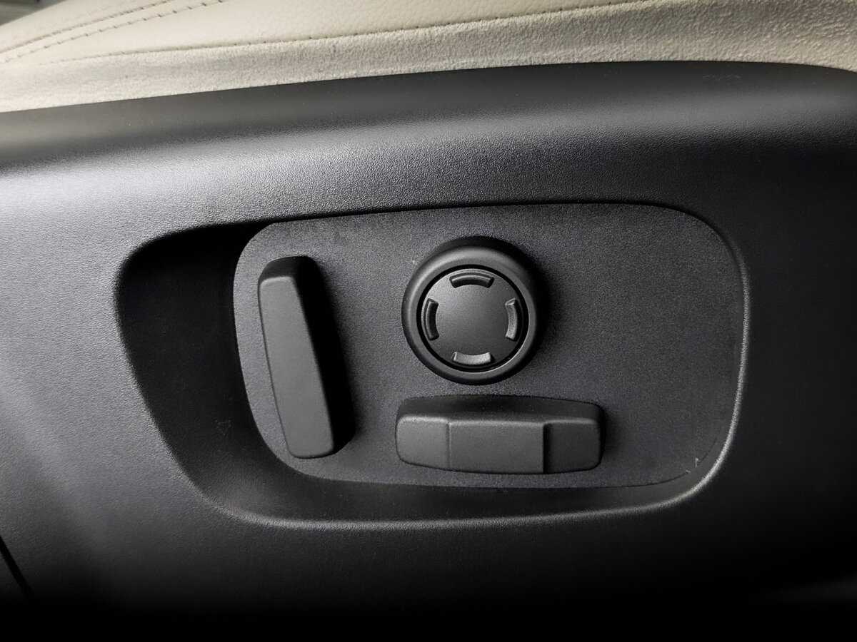 Land Rover Discovery Sport 2019 года с пробегом. Фото: #24