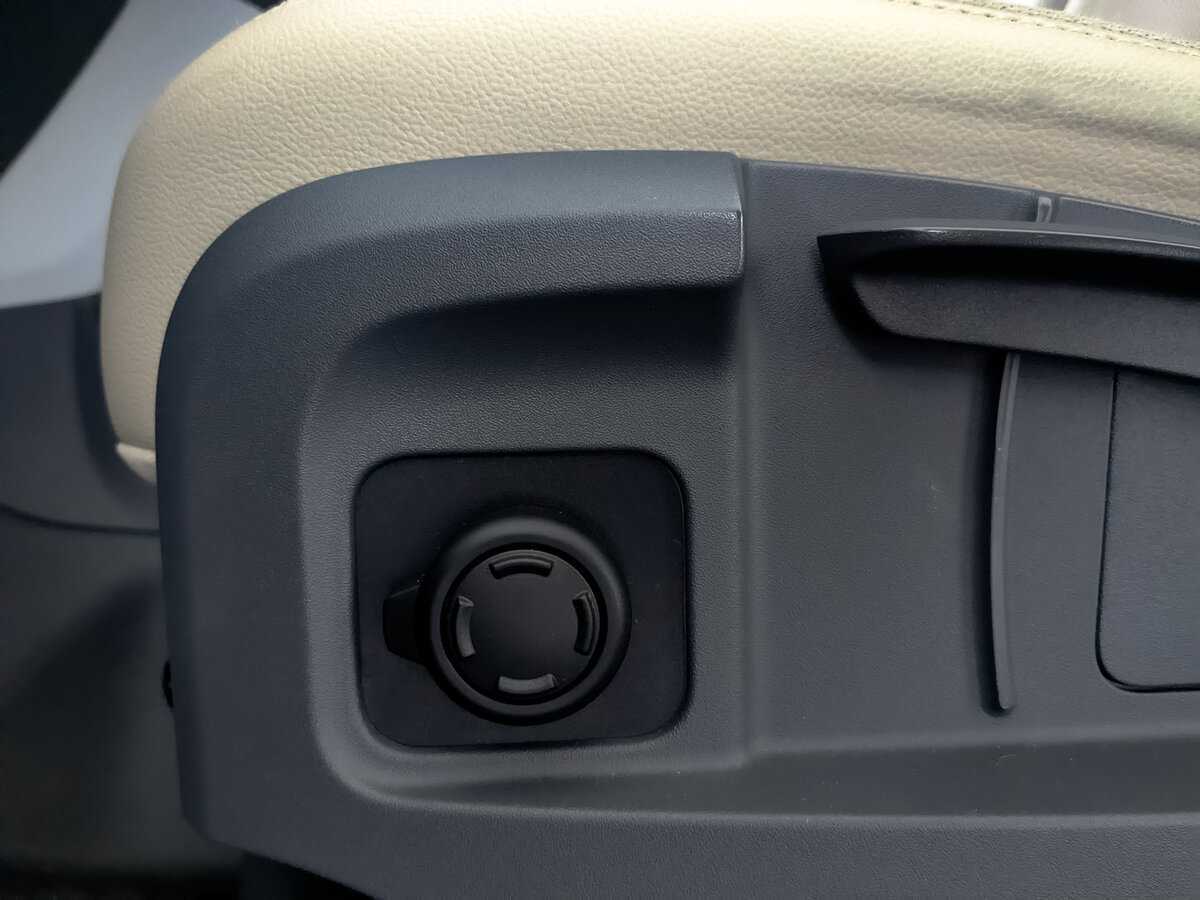 Land Rover Defender 2021 года с пробегом. Фото: #27