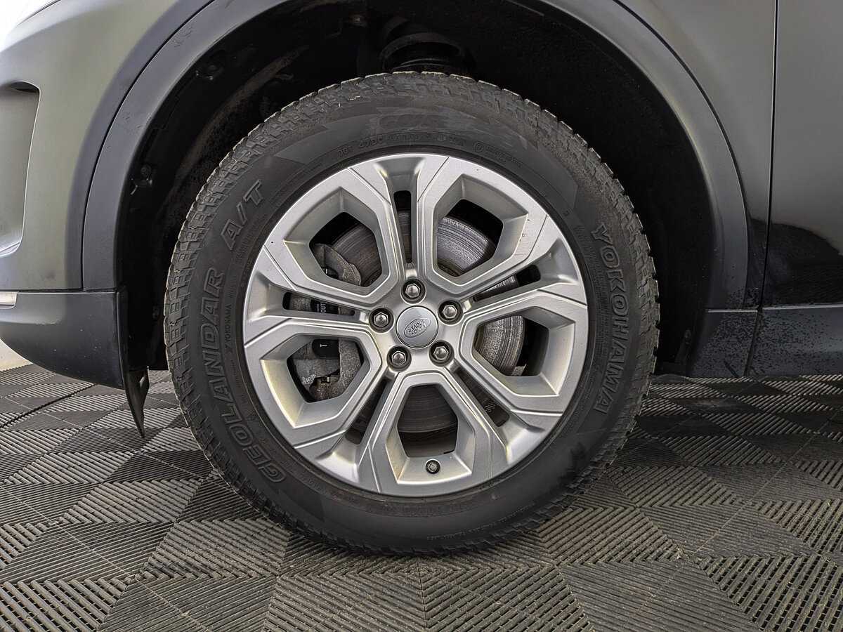 Land Rover Discovery Sport 2019 года с пробегом. Фото: #17