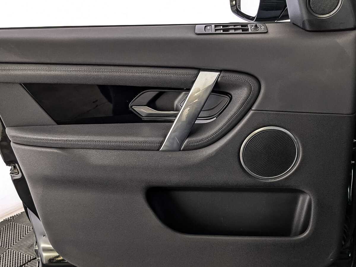 Land Rover Discovery Sport 2019 года с пробегом. Фото: #18