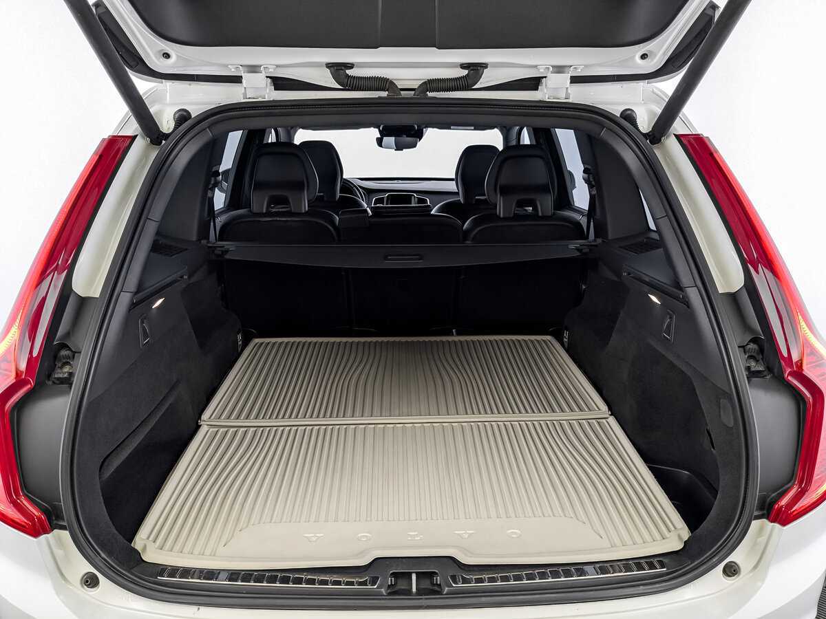 Volvo XC90 2018 года с пробегом. Фото: #9