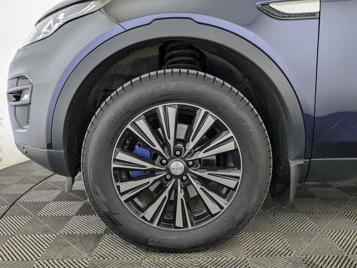 Land Rover Discovery Sport 2017 года с пробегом. Фото: #12
