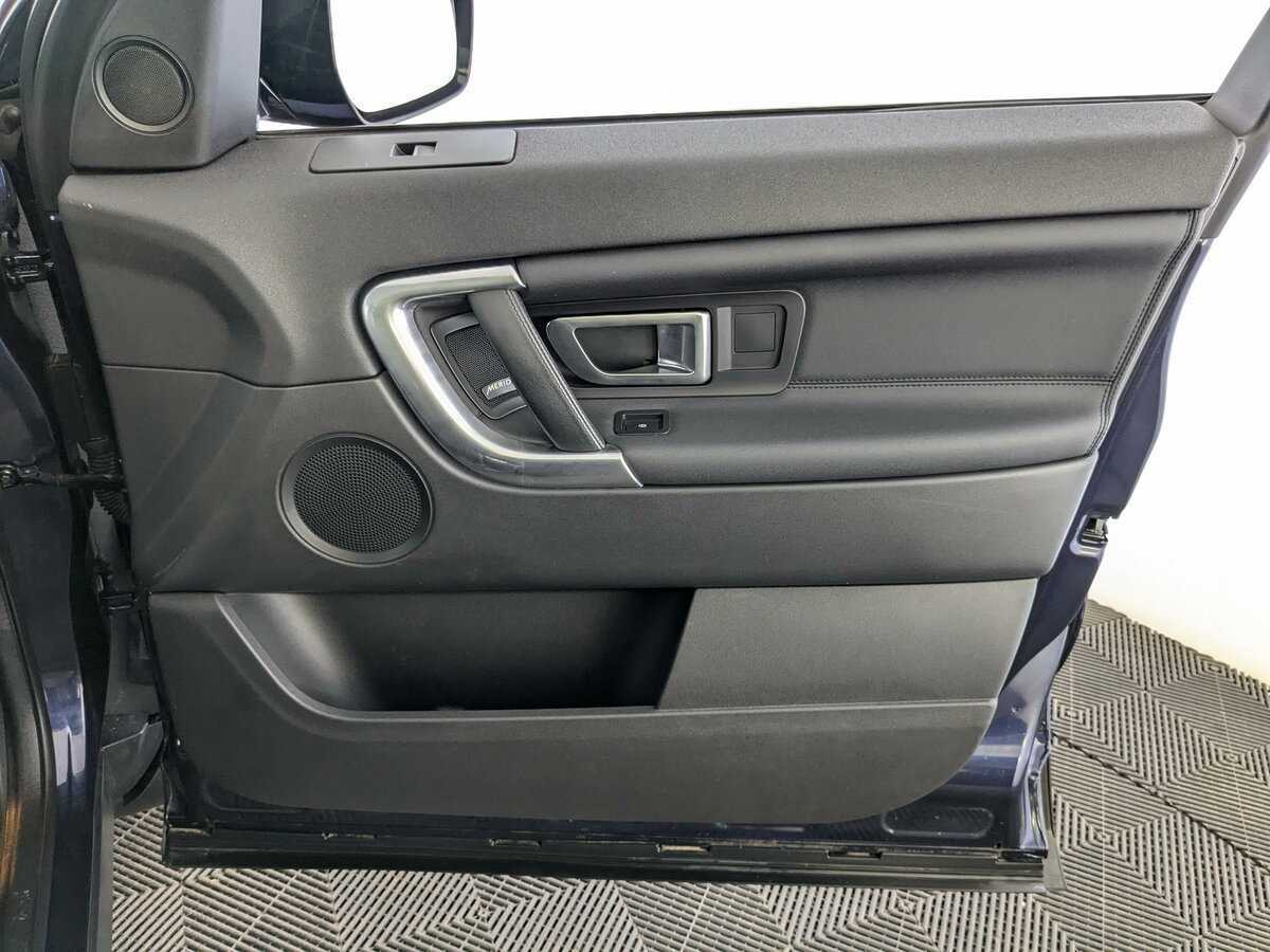 Land Rover Discovery Sport 2017 года с пробегом. Фото: #19