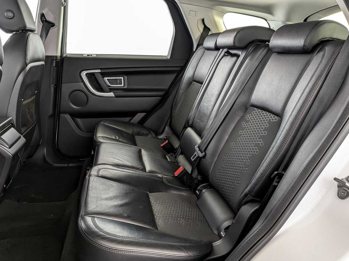 Land Rover Discovery Sport 2017 года с пробегом. Фото: #11