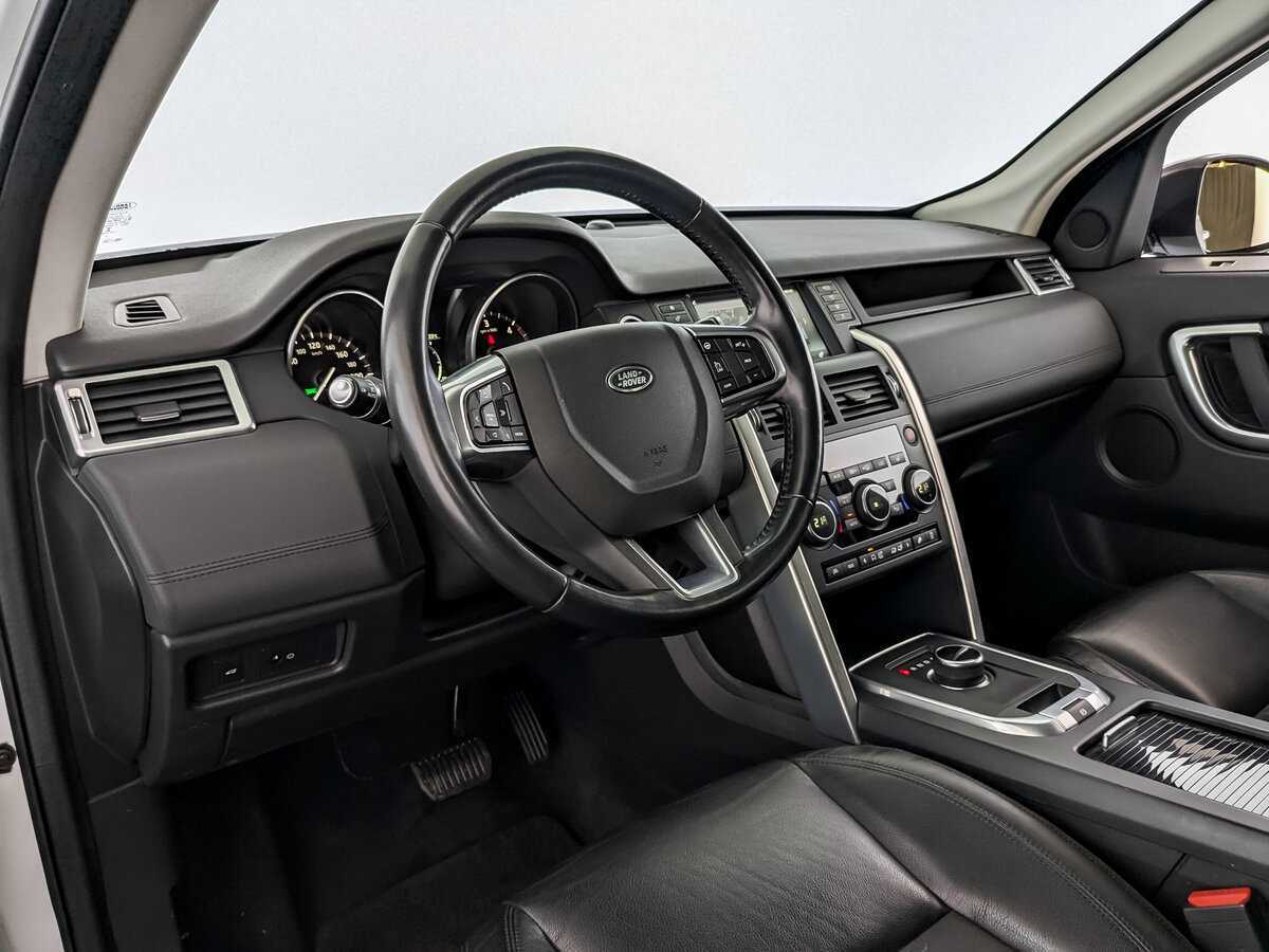 Land Rover Discovery Sport 2017 года с пробегом. Фото: #15