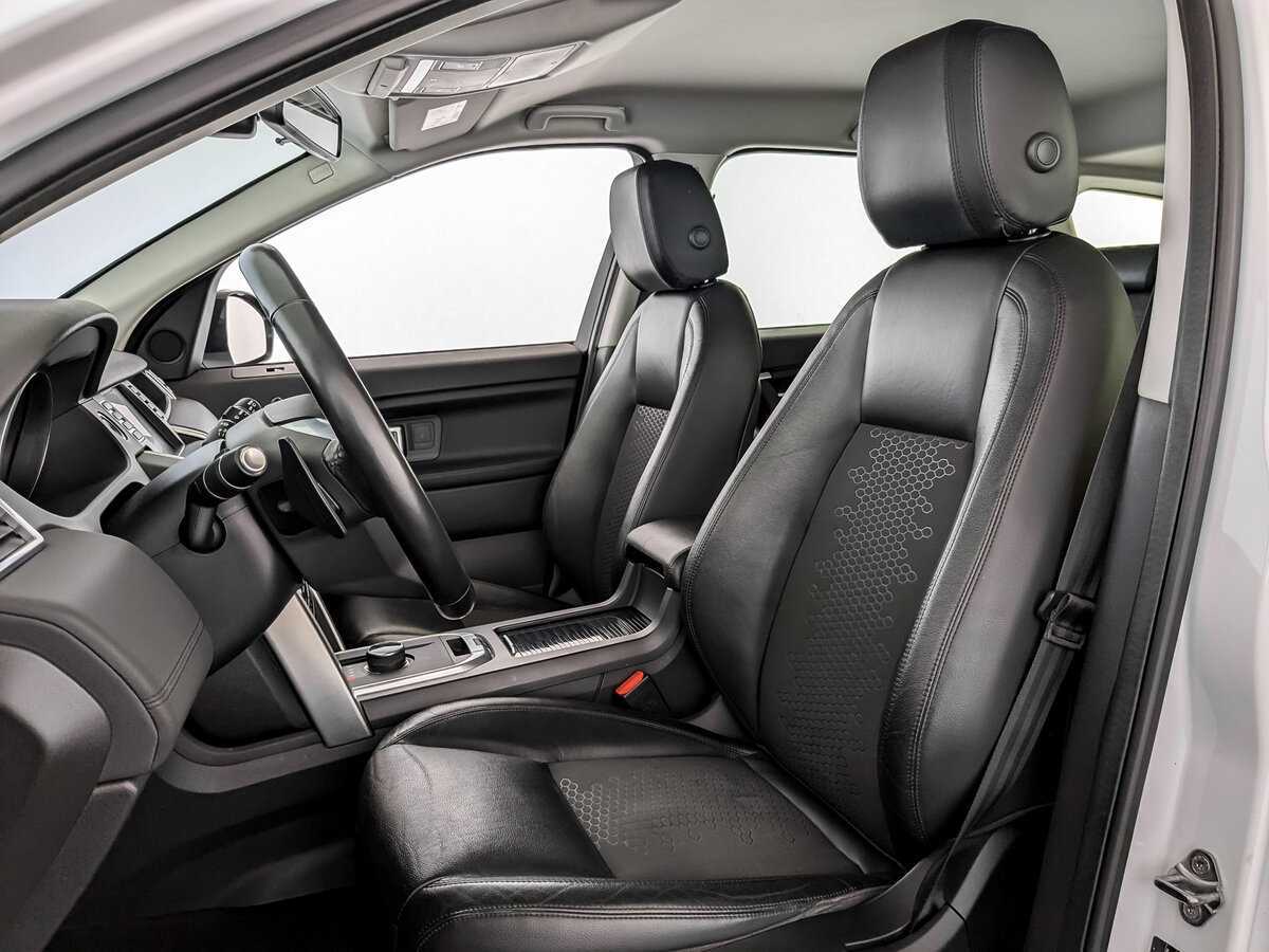 Land Rover Discovery Sport 2017 года с пробегом. Фото: #19