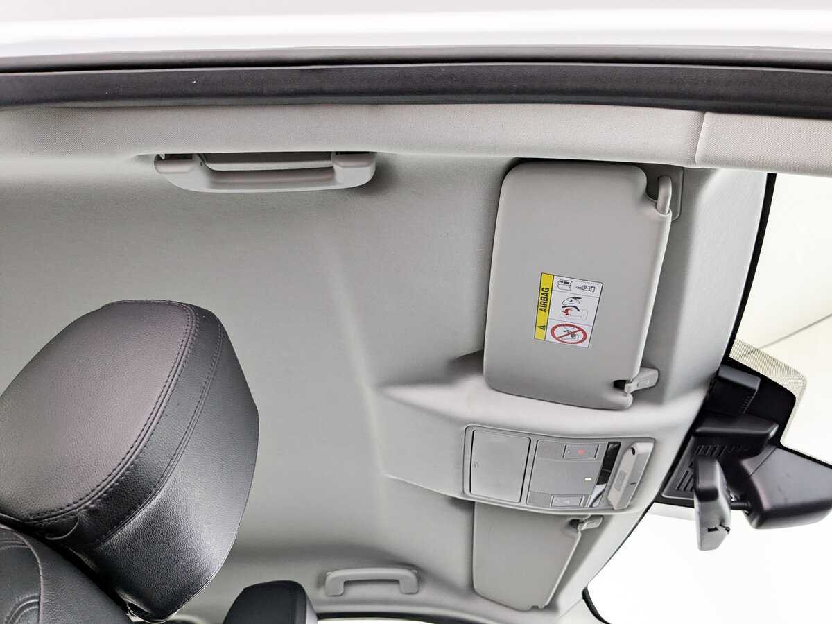 Land Rover Discovery Sport 2017 года с пробегом. Фото: #22