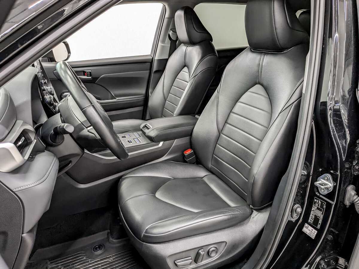 Toyota Highlander 2021 года с пробегом. Фото: #19