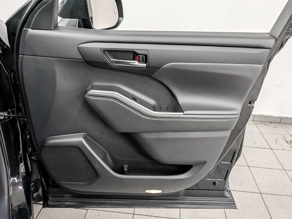 Toyota Highlander 2021 года с пробегом. Фото: #24