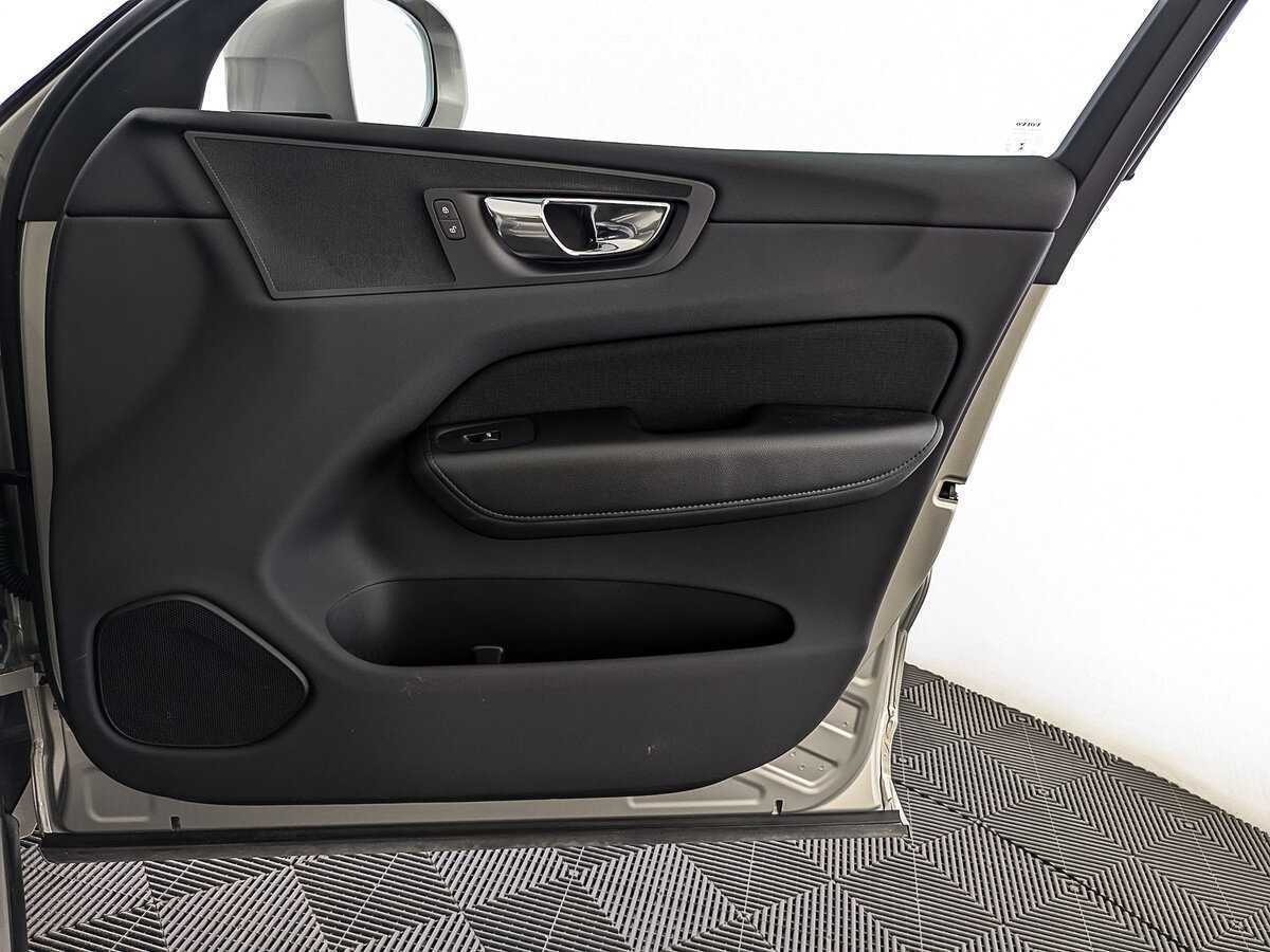 Volvo XC60 2020 года с пробегом. Фото: #21