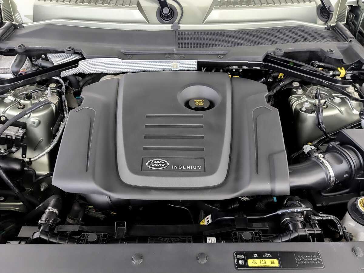 Land Rover Defender 2021 года с пробегом. Фото: #8