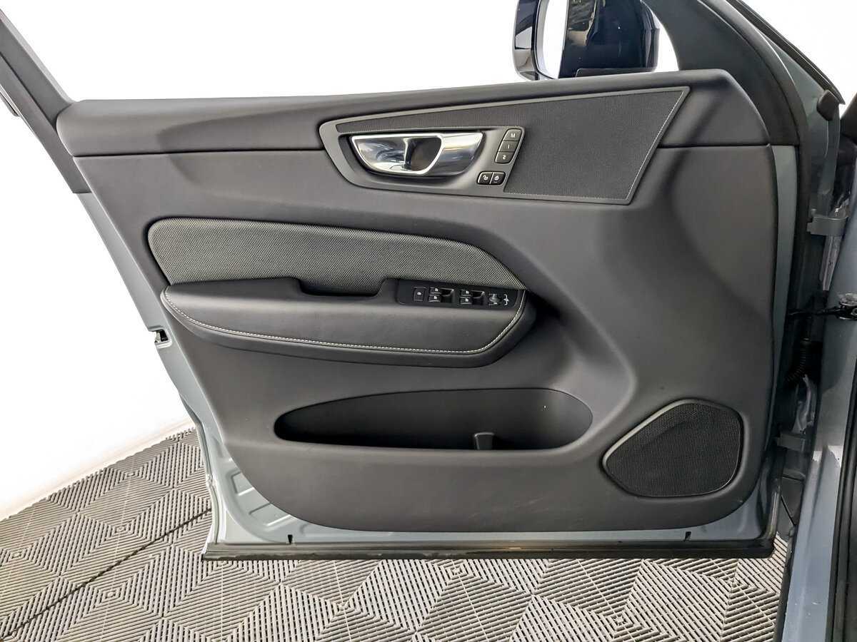 Volvo XC60 2022 года с пробегом. Фото: #18