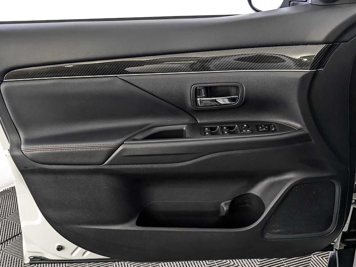 Mitsubishi Outlander 2022 года с пробегом. Фото: #18