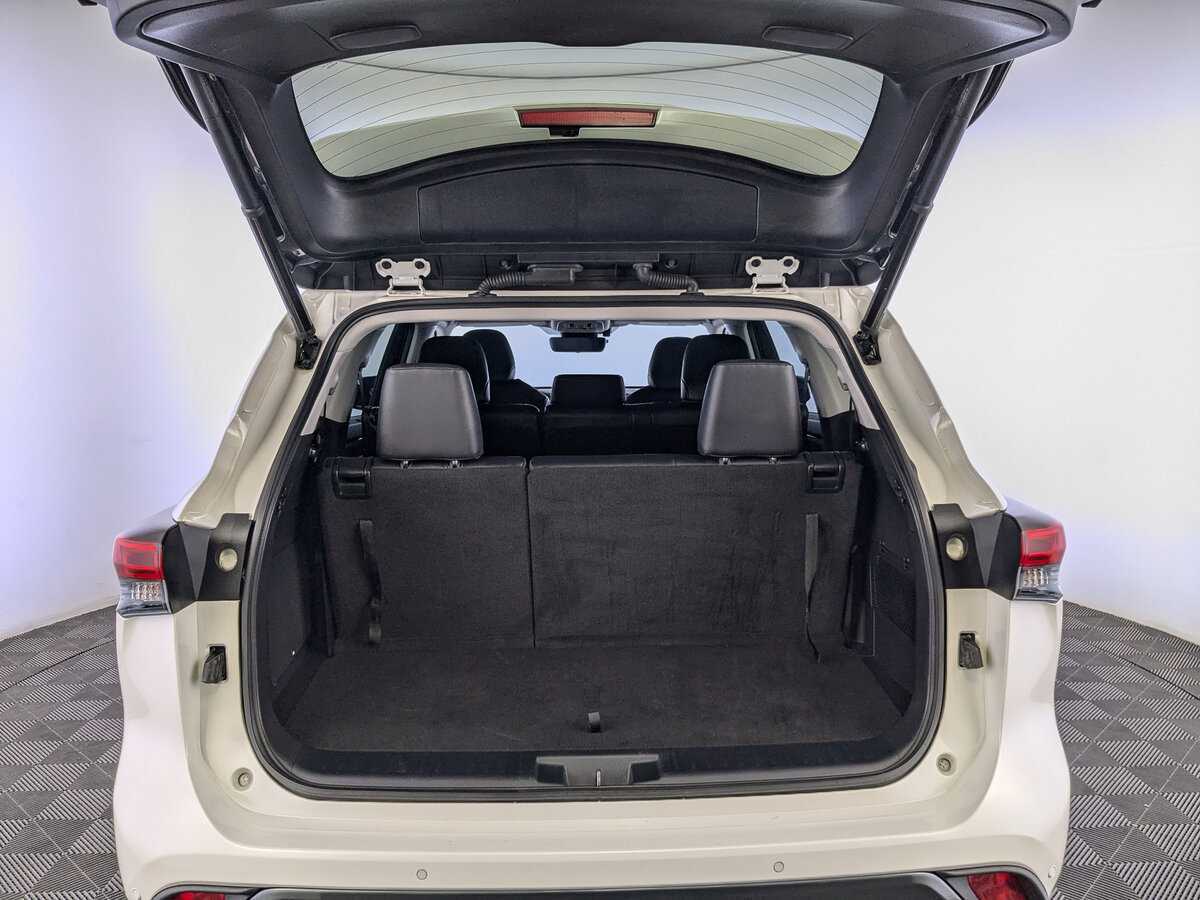 Toyota Highlander 2020 года с пробегом. Фото: #9