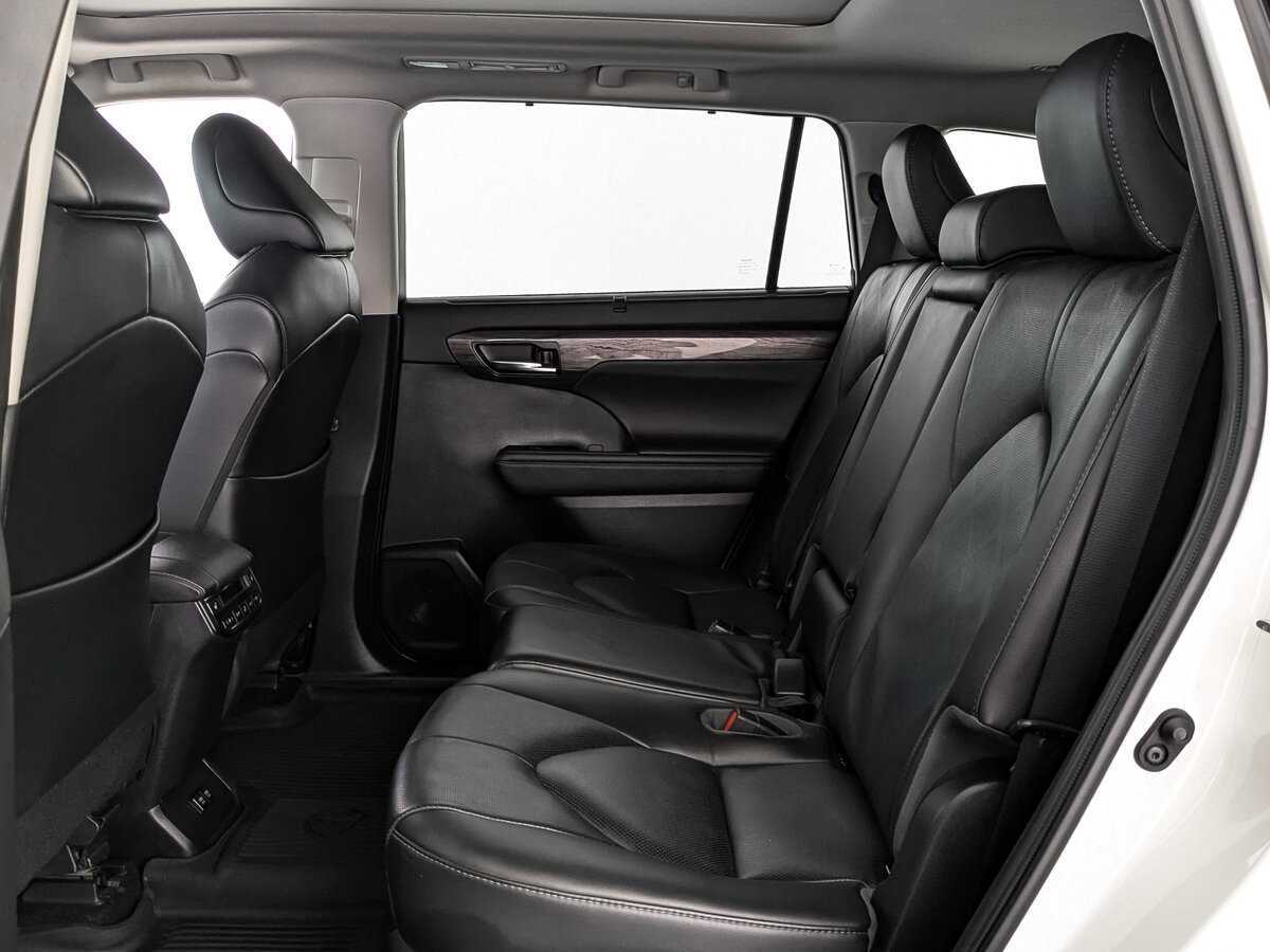 Toyota Highlander 2020 года с пробегом. Фото: #17