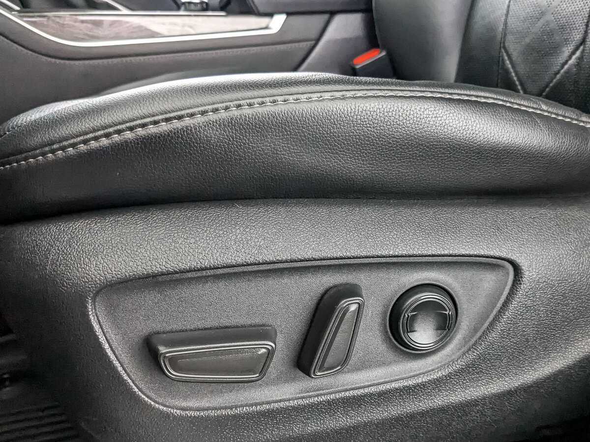 Toyota Highlander 2020 года с пробегом. Фото: #25