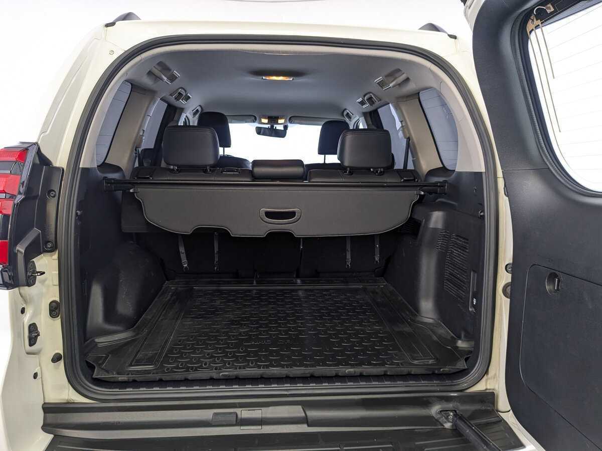 Toyota Land Cruiser Prado 2019 года с пробегом. Фото: #9