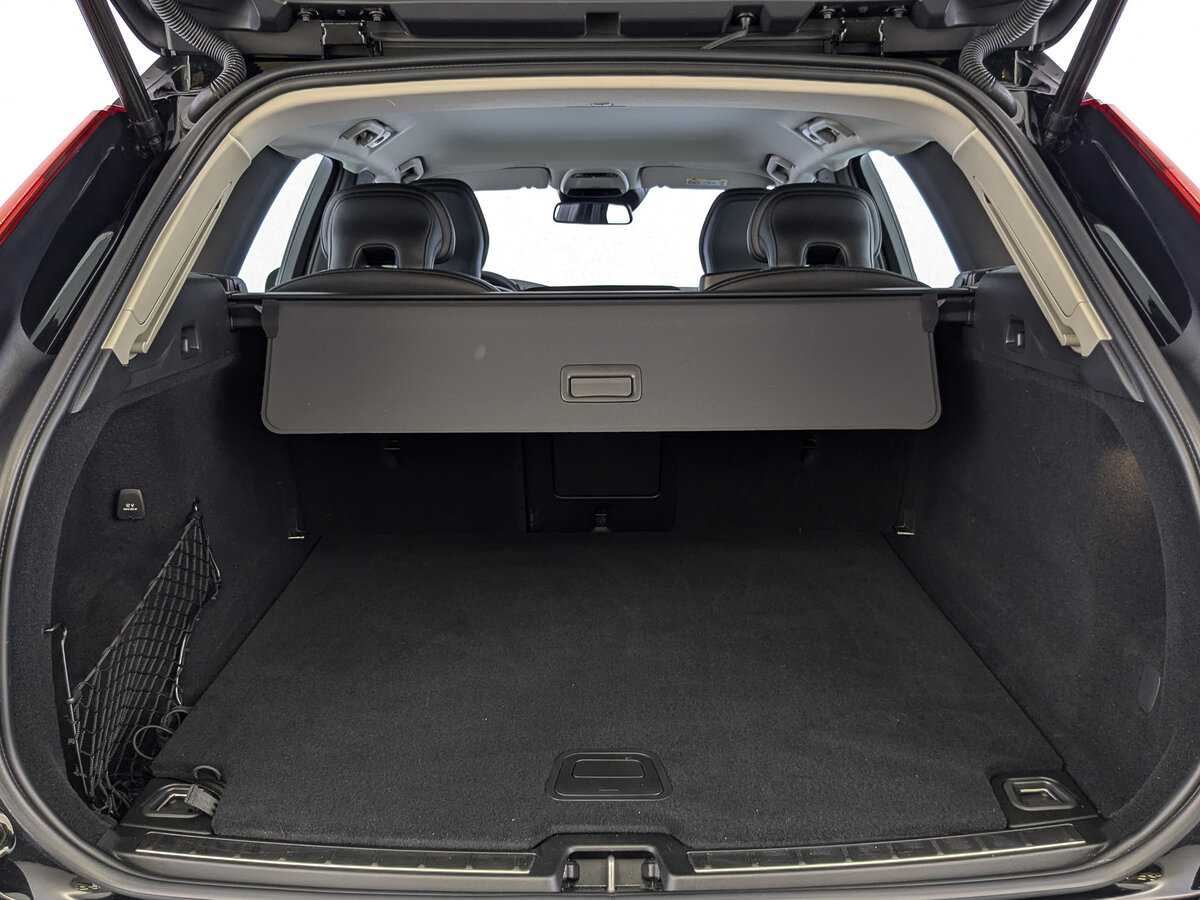 Volvo XC60 2020 года с пробегом. Фото: #9