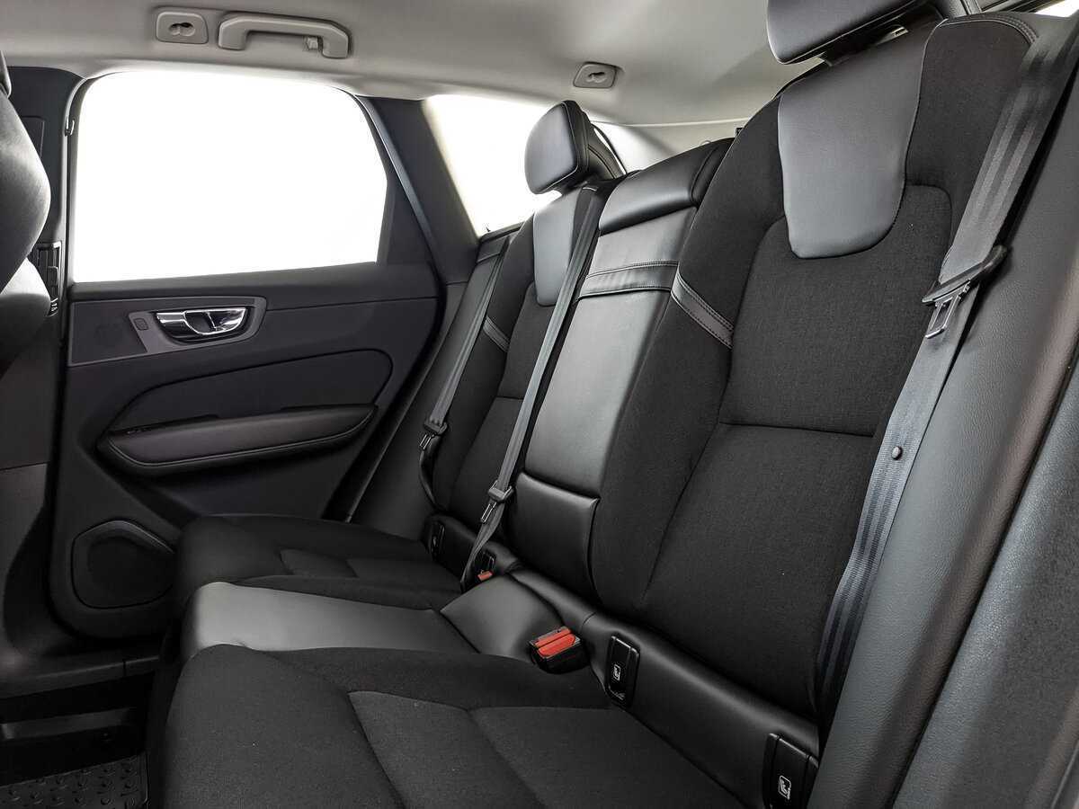 Volvo XC60 2020 года с пробегом. Фото: #17