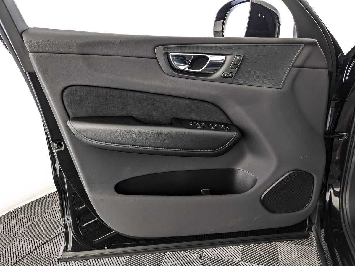 Volvo XC60 2020 года с пробегом. Фото: #18