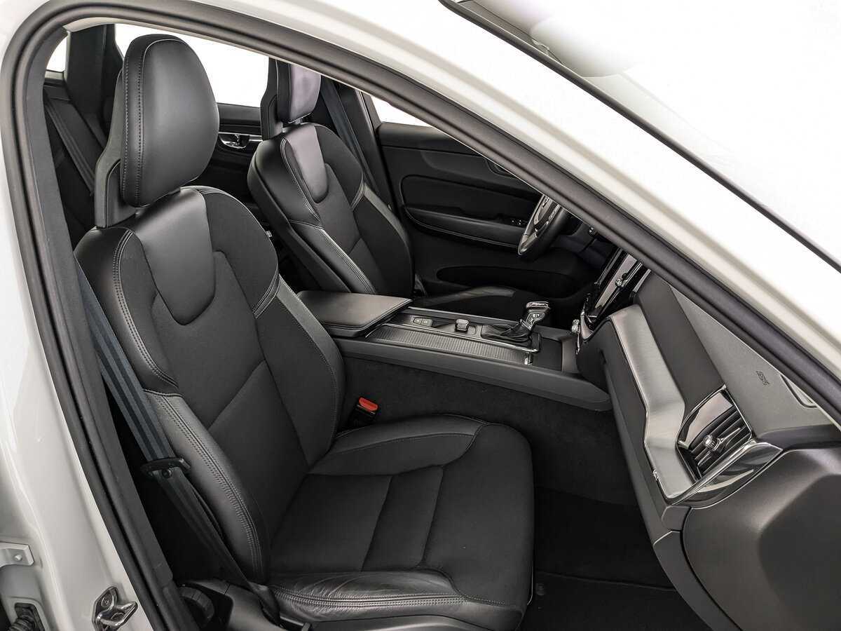 Volvo XC60 2018 года с пробегом. Фото: #20