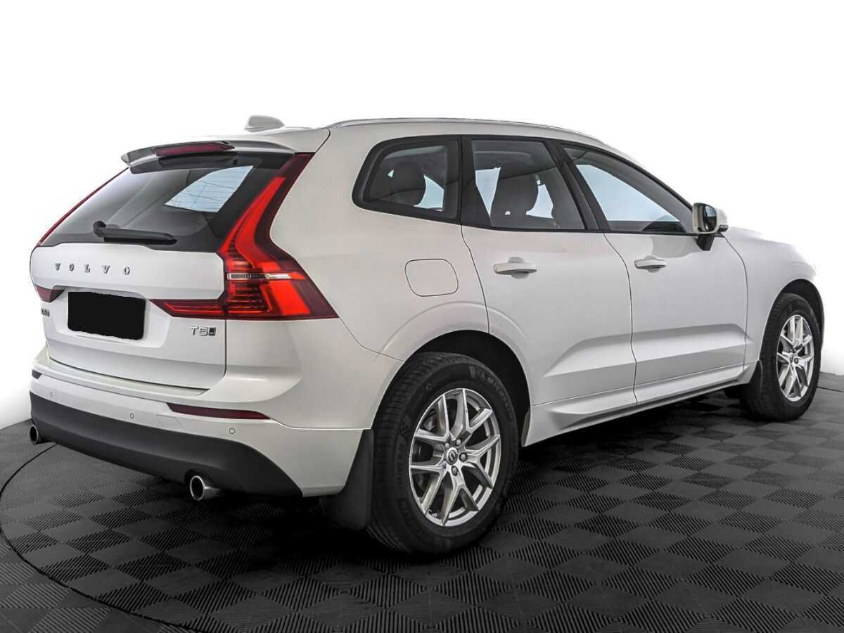 Volvo XC60 2019 года с пробегом. Фото: #4