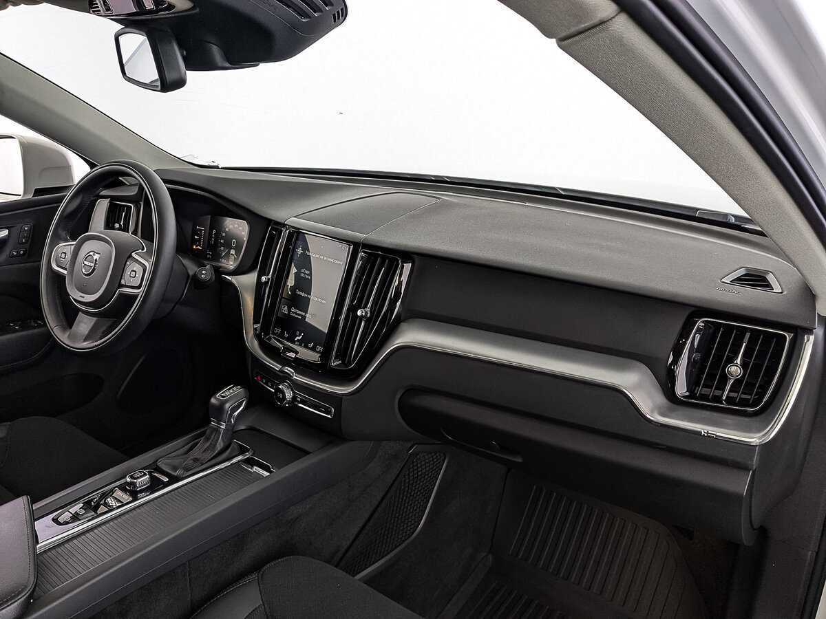 Volvo XC60 2019 года с пробегом. Фото: #10